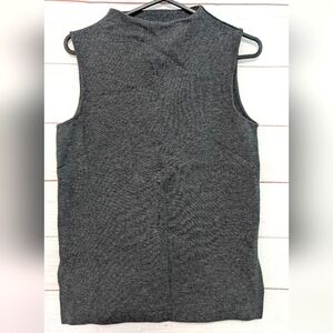 Nwot H&M Gray 🩶  Top with Mandarin Collar Size Small